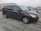 2010 Volkswagen Routan SE