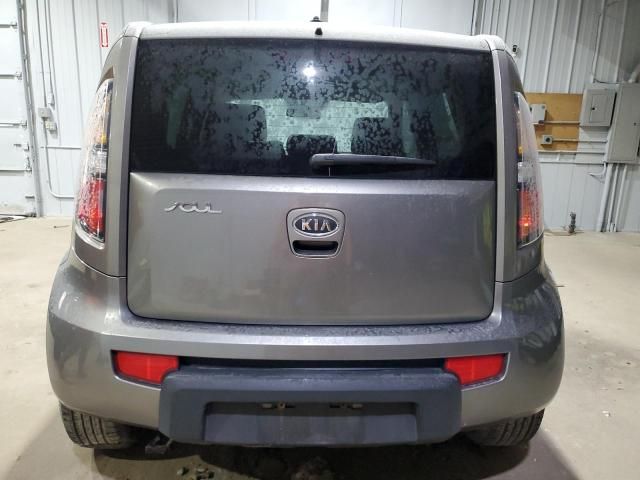 2010 KIA Soul +