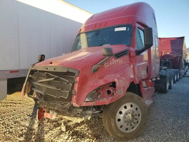 2019 Freightliner Cascadia 126