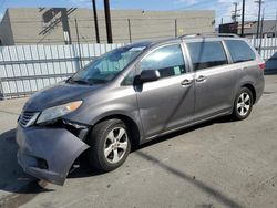 2017 Toyota Sienna LE en venta en Sun Valley, CA