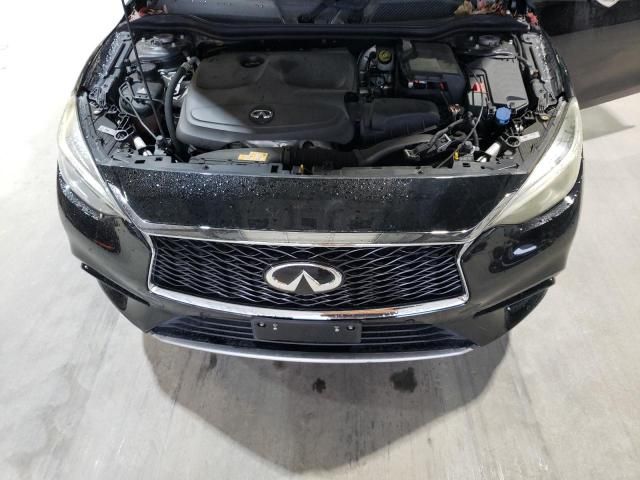 2017 Infiniti QX30 Base