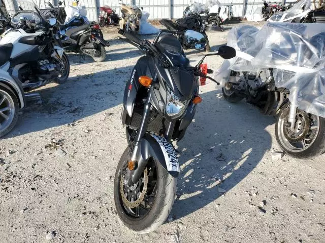 2022 Suzuki GSX-S750 M