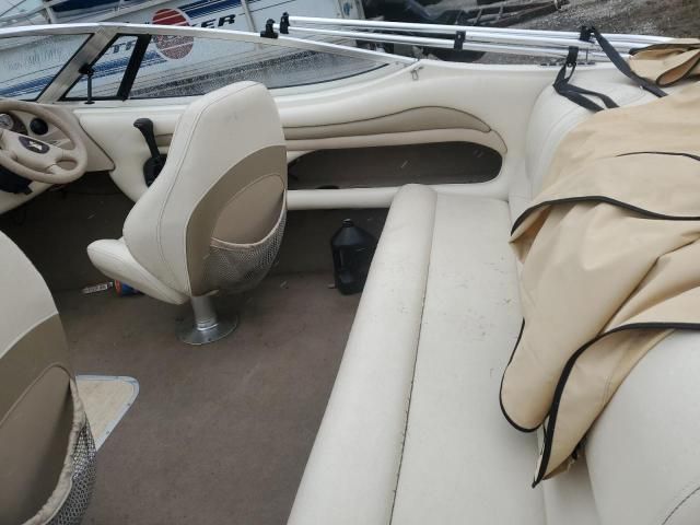 2001 Stingray Boat