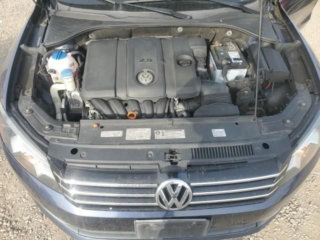 2012 Volkswagen Passat SE