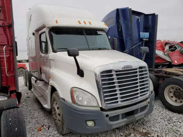 2011 Freightliner Cascadia 125