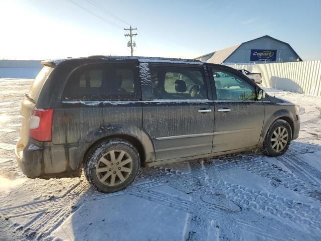 2012 Chrysler Town & Country Touring L