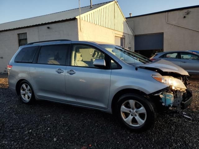 2012 Toyota Sienna LE