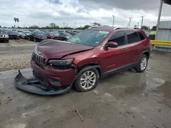 Jeep Cherokee Latitude Vehiculos salvage en venta: 2019 Jeep Cherokee Latitude