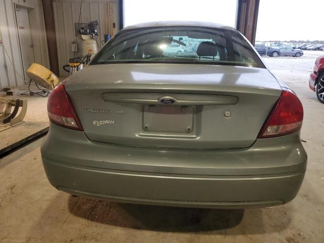 2005 Ford Taurus SE