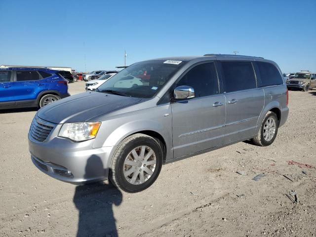 2014 Chrysler Town & Country Touring L