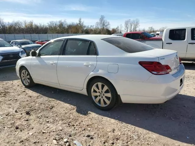 2005 Toyota Avalon XL