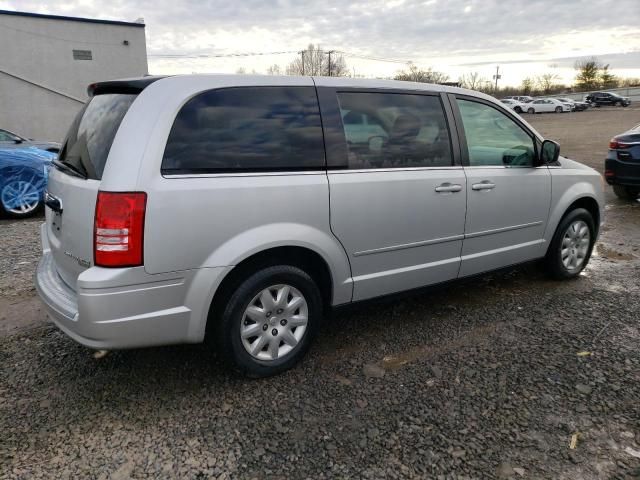 2009 Chrysler Town & Country LX