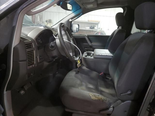 2004 Nissan Titan XE