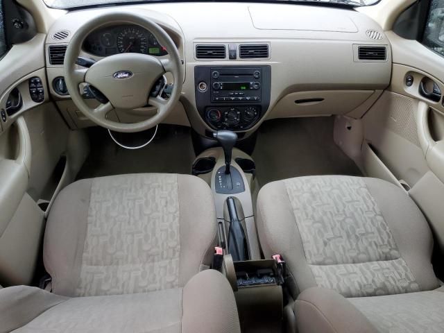 2005 Ford Focus ZX4