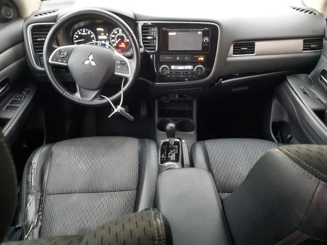 2015 Mitsubishi Outlander SE