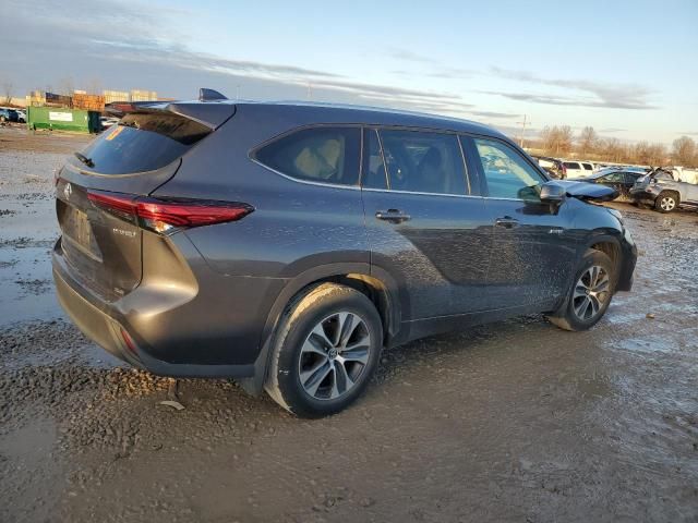 2021 Toyota Highlander Hybrid XLE