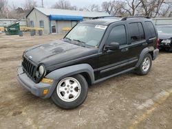 Salvage cars for sale from Copart Wichita, KS: 2005 Jeep Liberty Sport