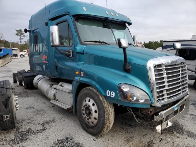 2013 Freightliner Cascadia 125