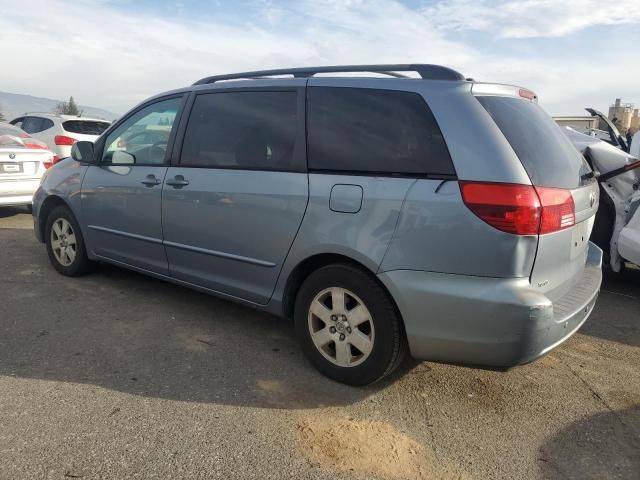 2004 Toyota Sienna XLE