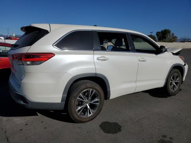 2018 Toyota Highlander LE