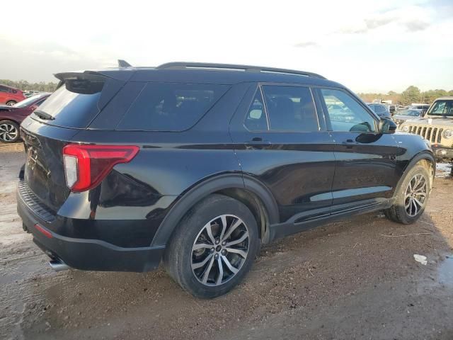 2022 Ford Explorer ST-Line