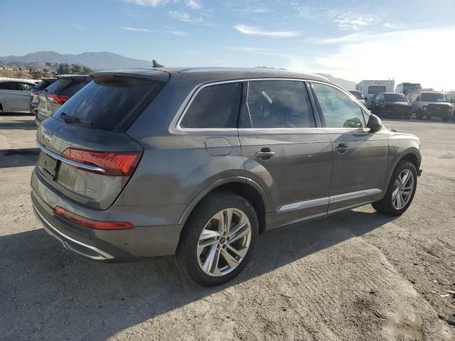 2022 Audi Q7 Premium Plus