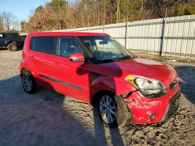 2013 KIA Soul +