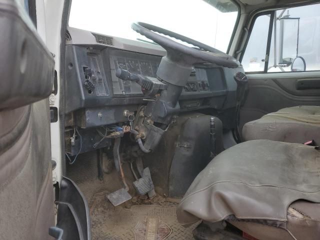 1997 International 4000 4700