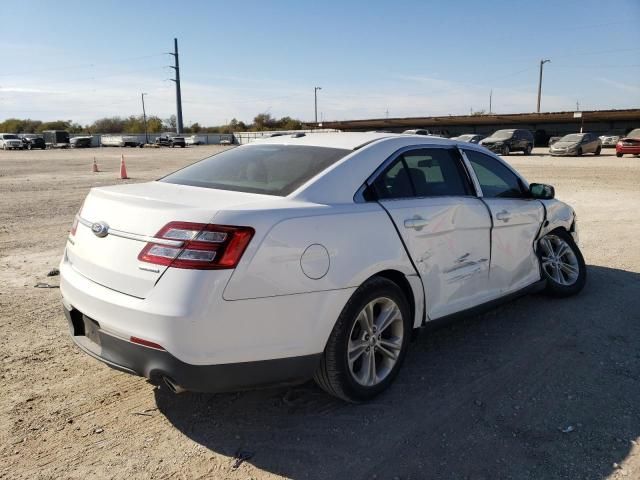 2016 Ford Taurus SE