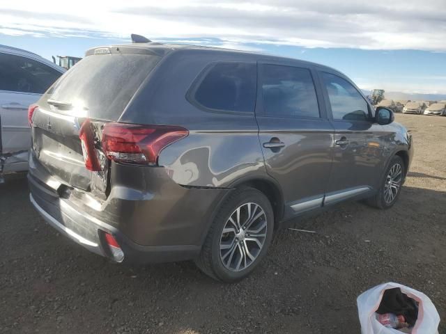 2017 Mitsubishi Outlander ES