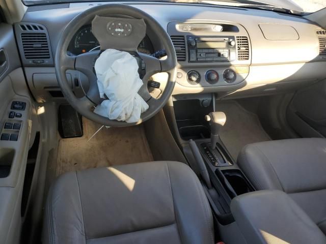 2004 Toyota Camry LE