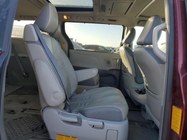 2014 Toyota Sienna XLE