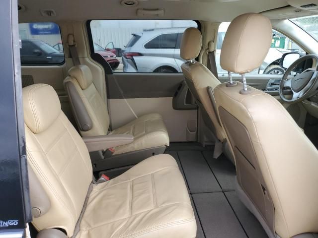 2008 Chrysler Town & Country Touring