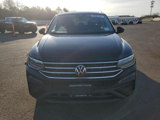 2022 Volkswagen Tiguan SE