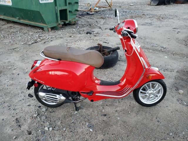 2020 Vespa Moped