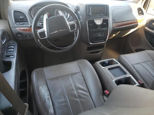 2012 Chrysler Town & Country Touring