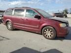 2009 Chrysler Town & Country Touring