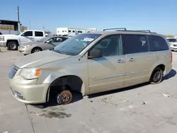 Chrysler Town & Country Touring l Vehiculos salvage en venta: 2011 Chrysler Town & Country Touring L