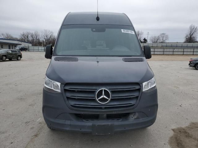 2022 Mercedes-Benz Sprinter 2500