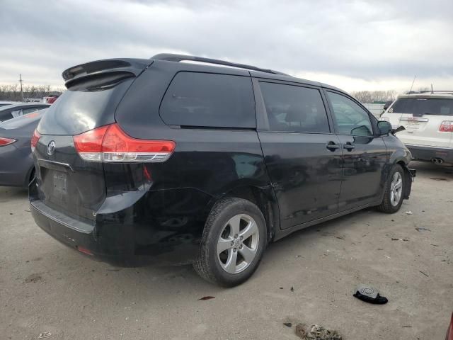 2013 Toyota Sienna LE