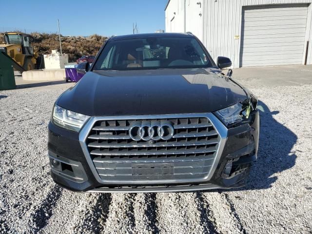 2018 Audi Q7 Premium Plus