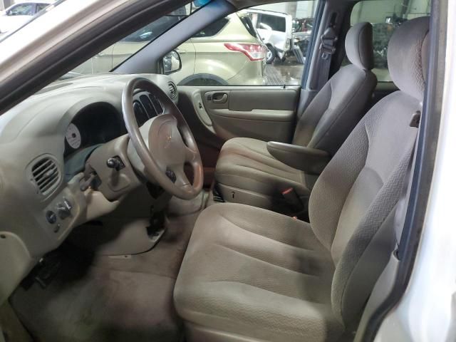 2004 Chrysler Town & Country