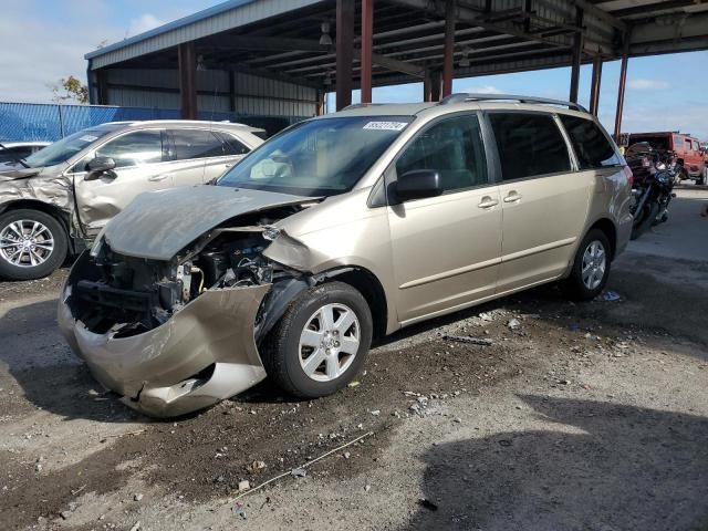 2010 Toyota Sienna CE