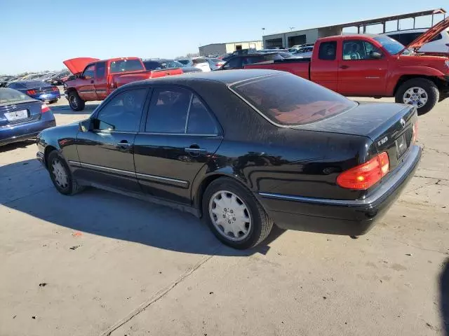 1999 Mercedes-Benz E 320