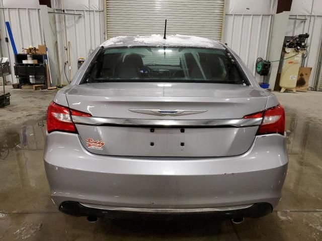 2013 Chrysler 200 Limited