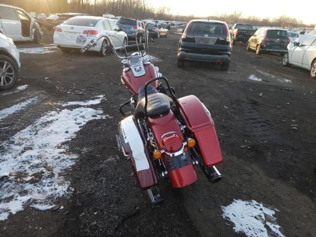 2013 Harley-Davidson FLD Switchback