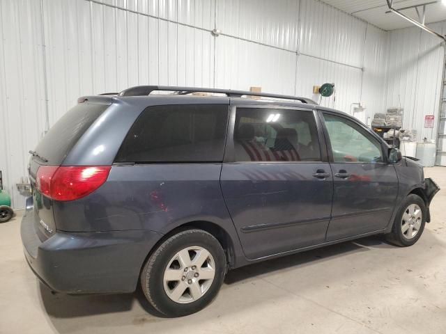 2009 Toyota Sienna CE