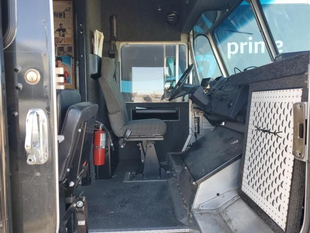 2012 Freightliner Chassis M Line WALK-IN Van