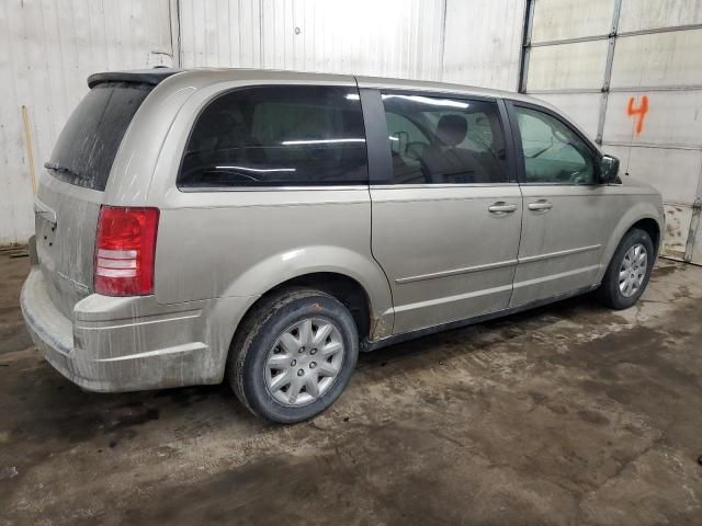 2009 Chrysler Town & Country LX