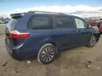 2019 Toyota Sienna LE